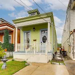 Historic Nola Side Hall Cottage Near Hotspots!