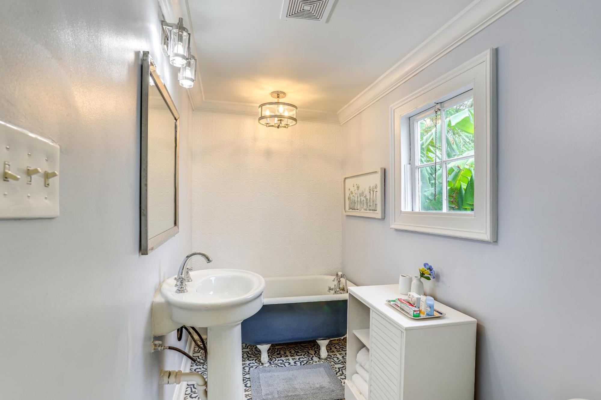 Historic Nola Side Hall Near Hotspots! * New Orleans