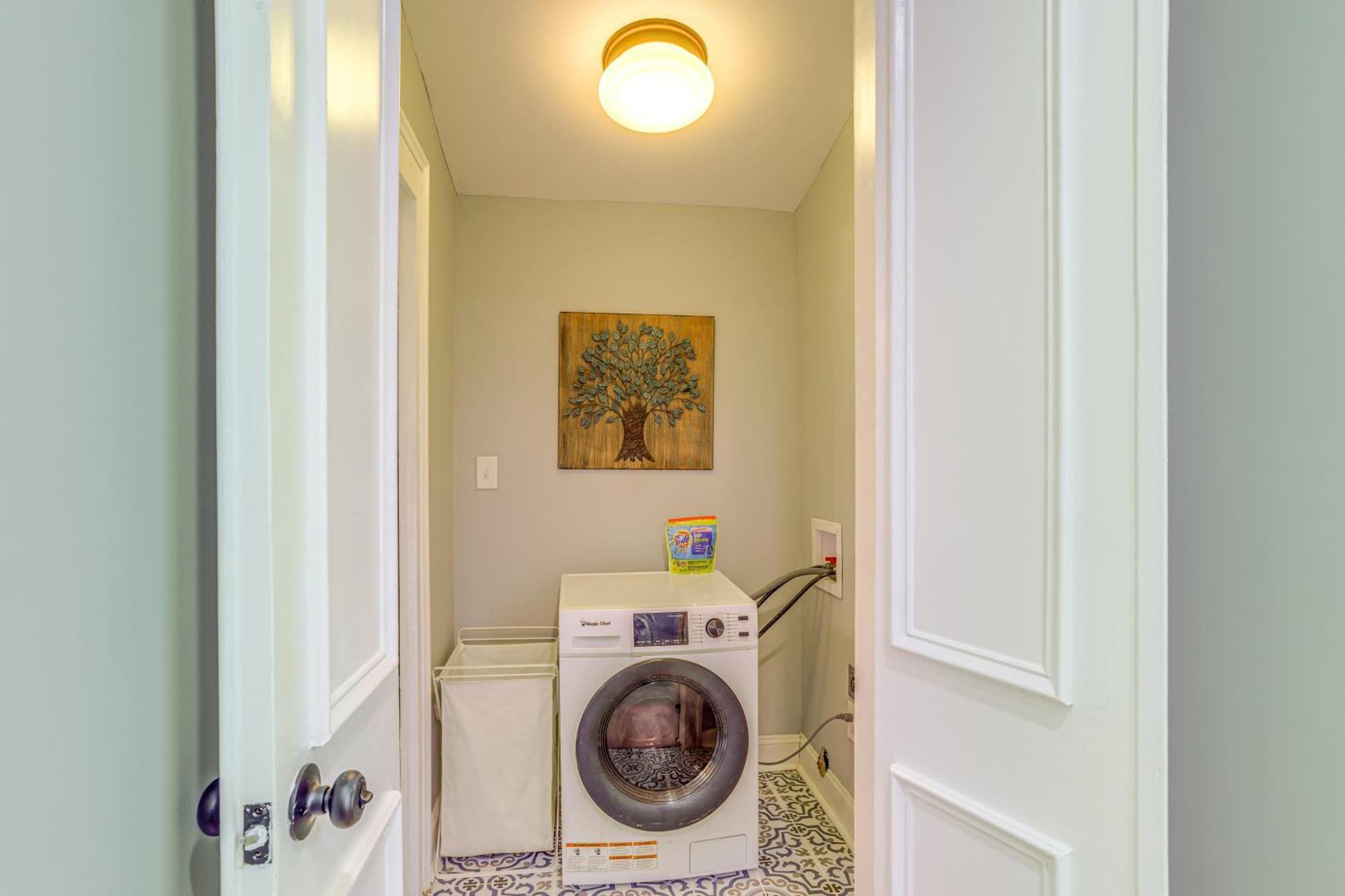 Holiday home Historic Nola Side Hall Near Hotspots! *