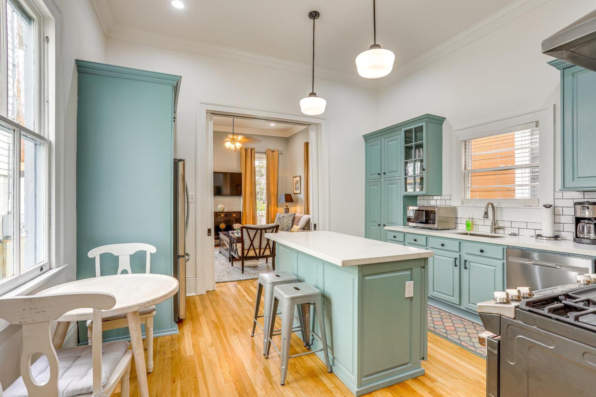 Holiday home Historic Nola Side Hall Near Hotspots! New Orleans